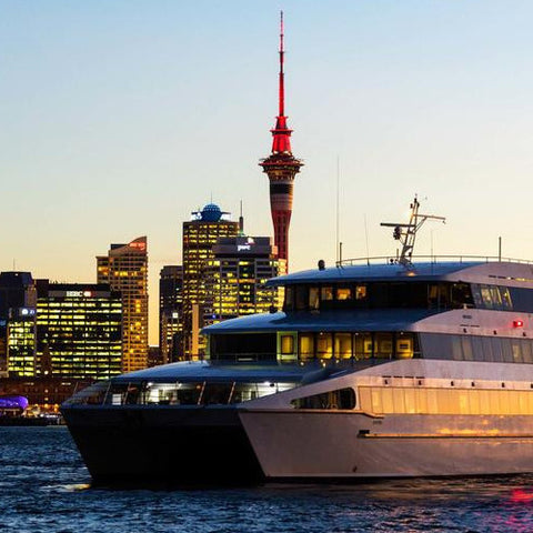 蓝色豪拉奇号游轮